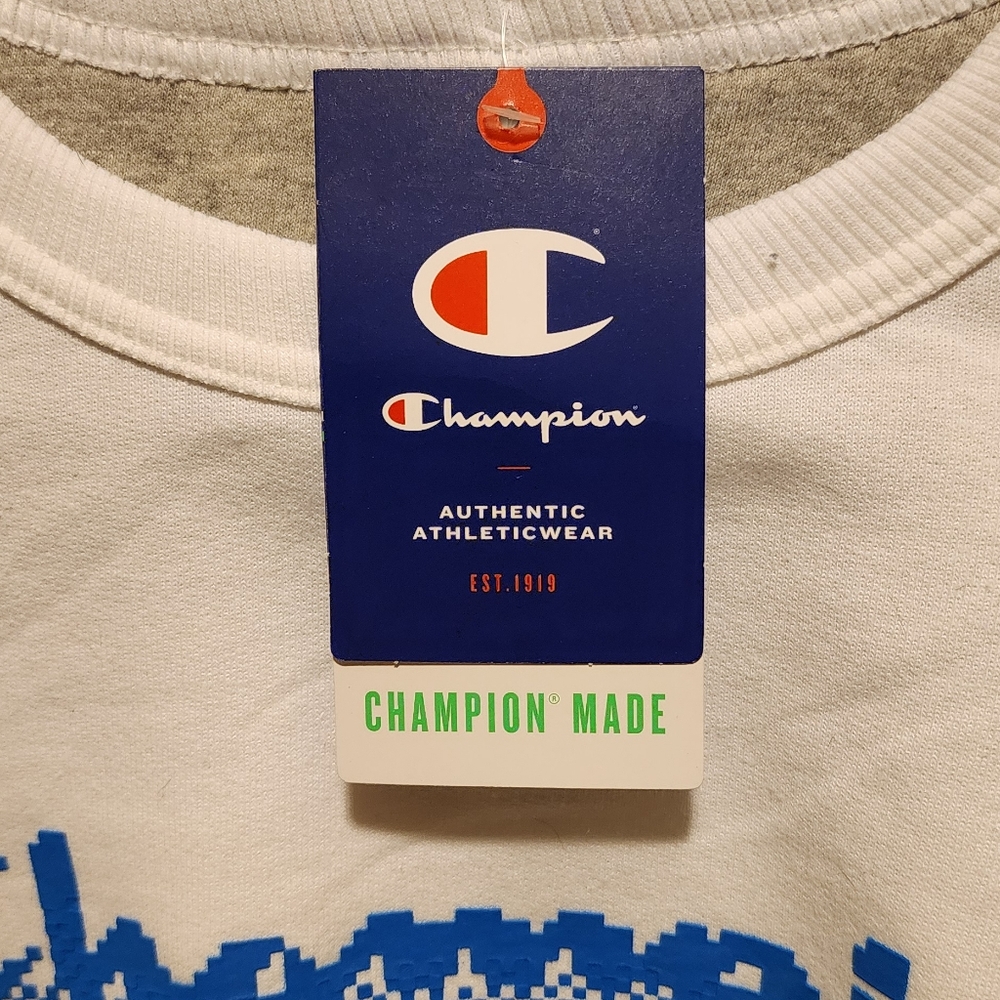 Champion Crew Neck - Picture 2 of 3